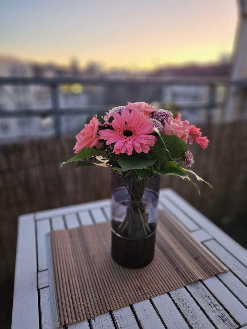 Vase mit Holzsockel – Bild 2